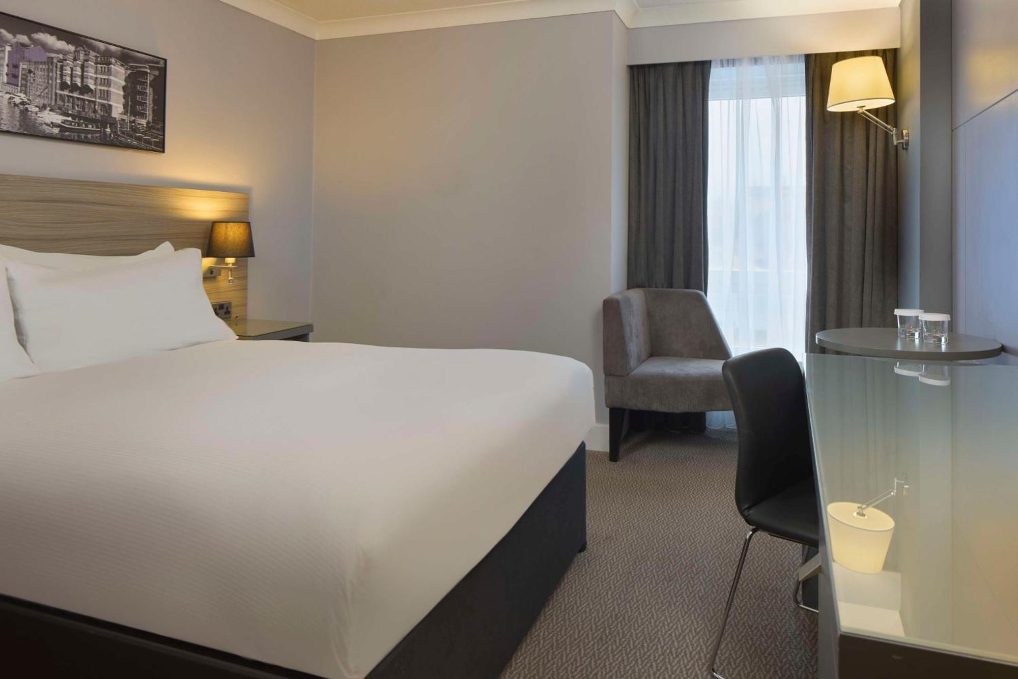Doubletree By Hilton Centre Отель 4*