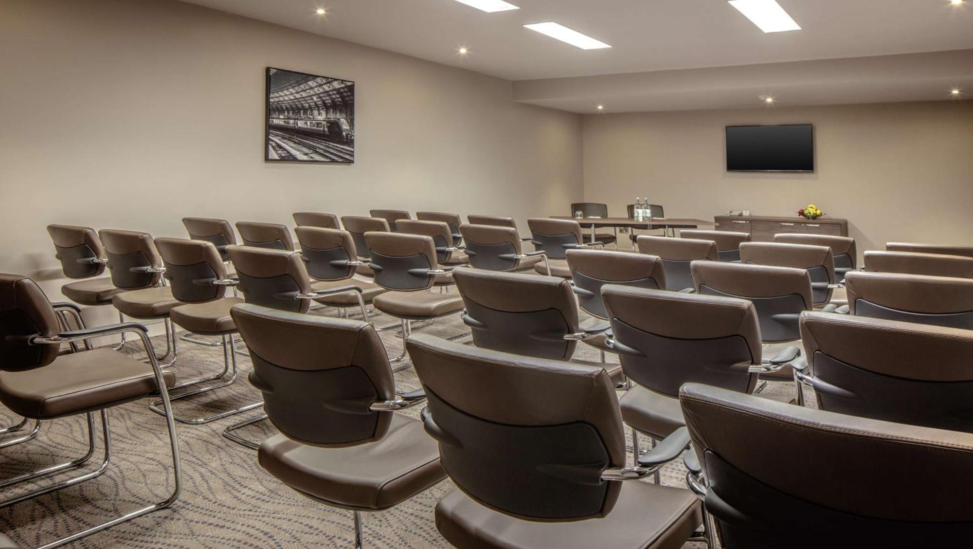 Doubletree By Hilton Centre 4* Бристоль