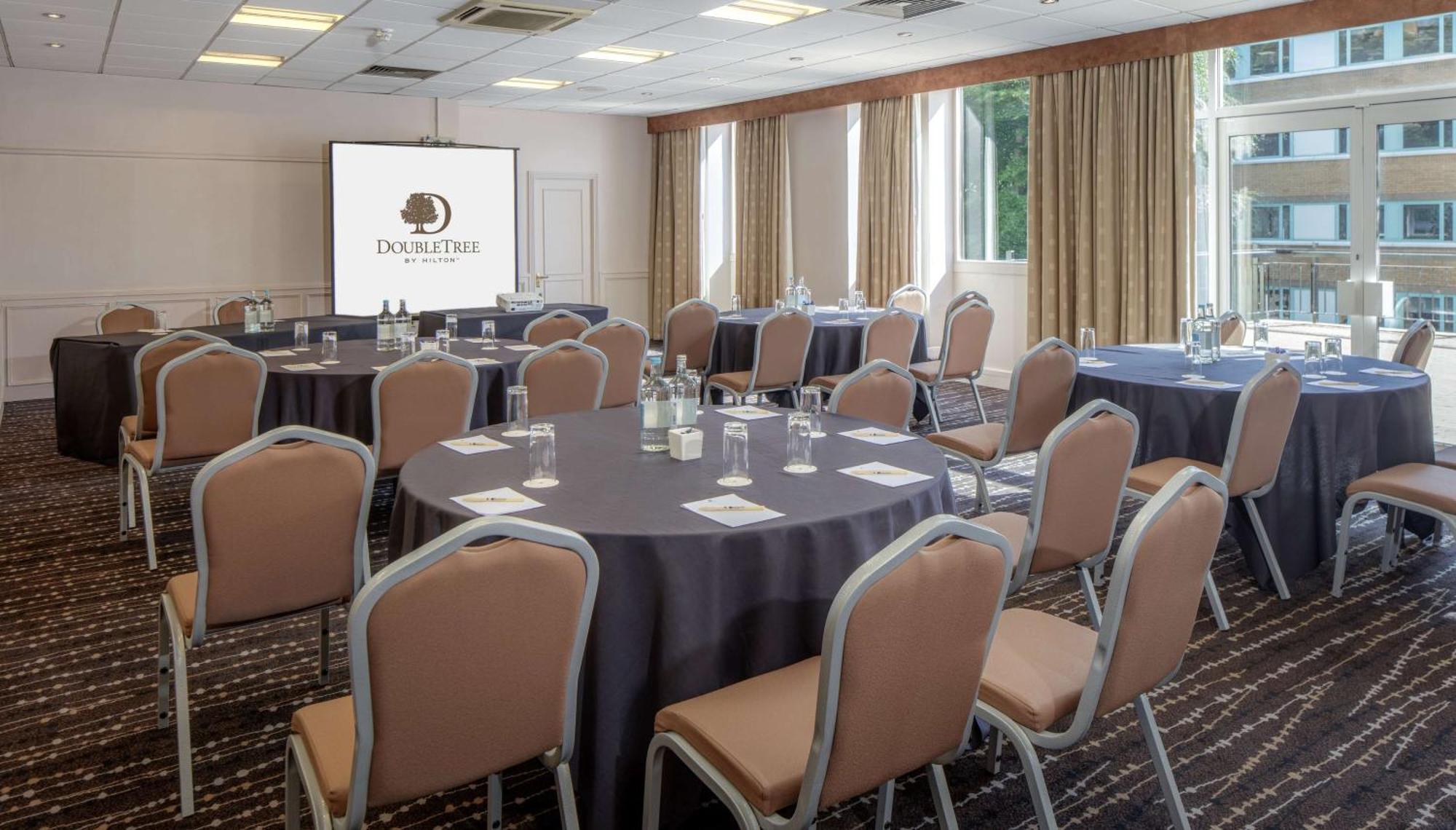 Отель Doubletree By Hilton Centre