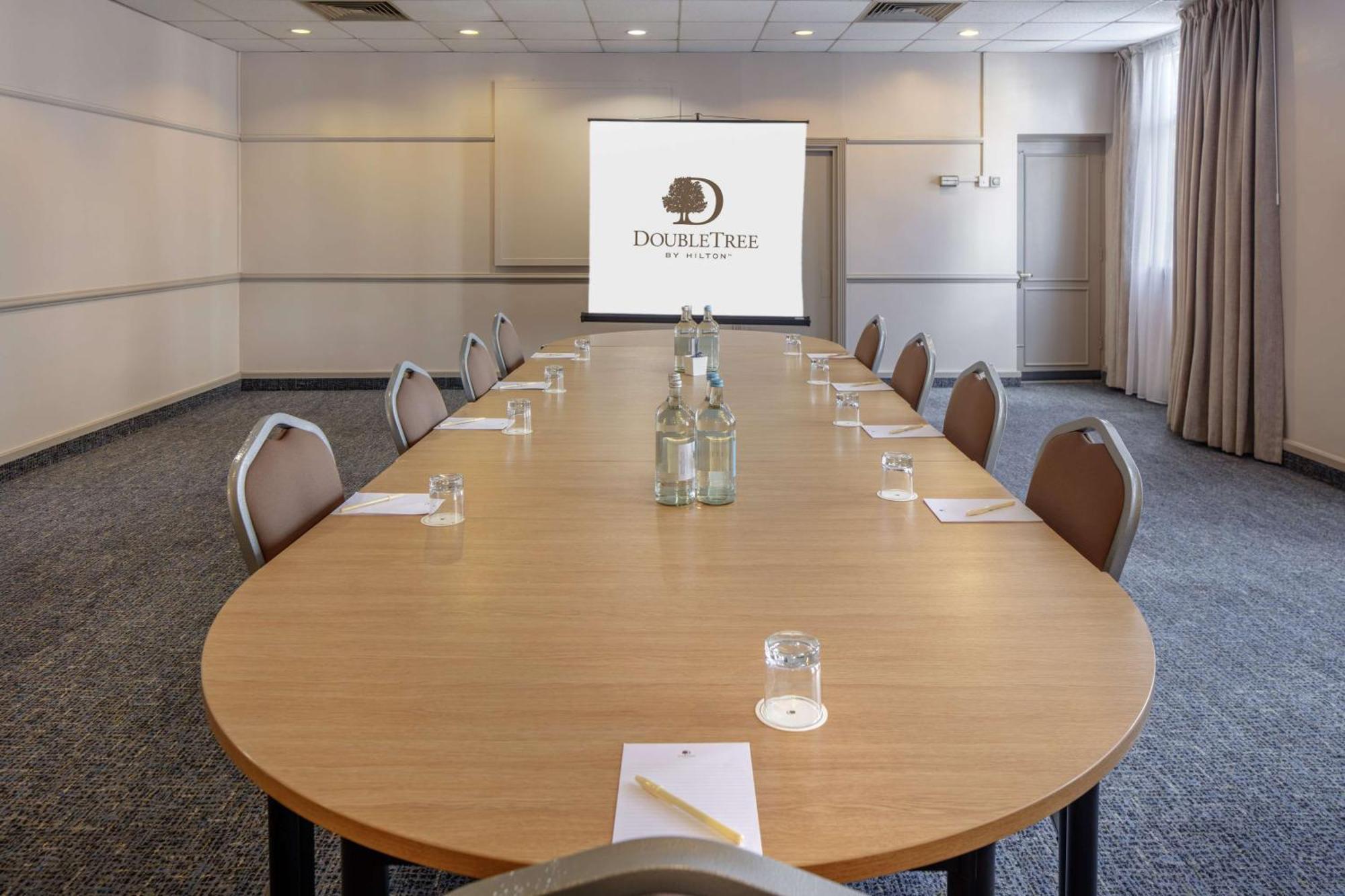 Отель Doubletree By Hilton Centre