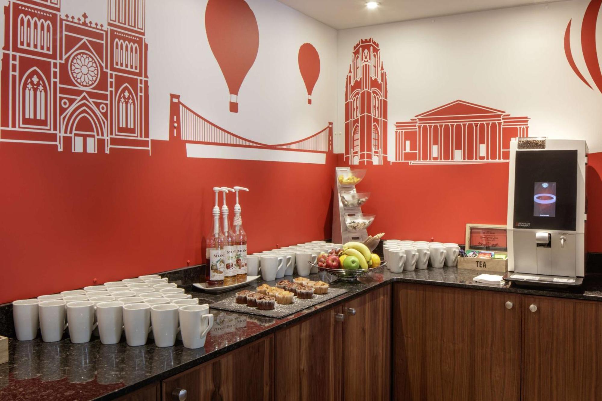 Doubletree By Hilton Centre 4*