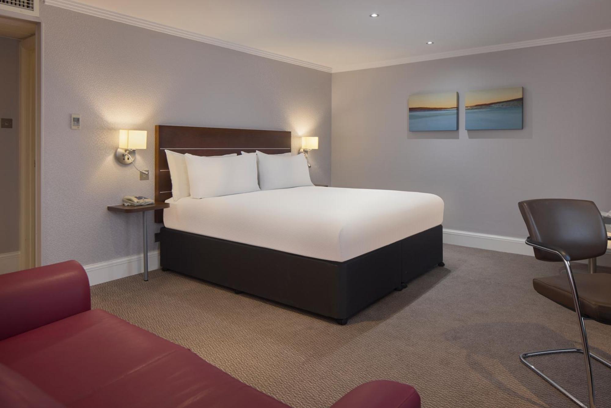 Doubletree By Hilton Centre Hotel